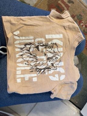 Old Navy king of the jungle size 0-3 month baby boy shirt